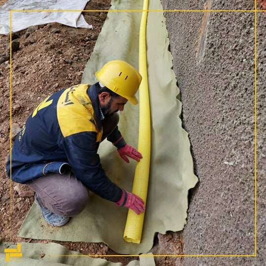 ریزش خاک چیست؟ روش‌های جلوگیری از ریزش خاک